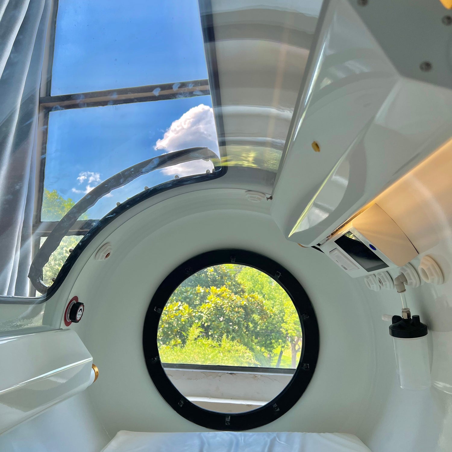 Hyperbaric Oxygen Lying Chamber